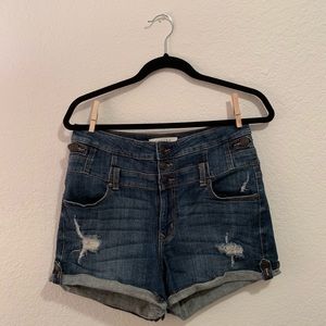 Size L High-Waisted Shorts